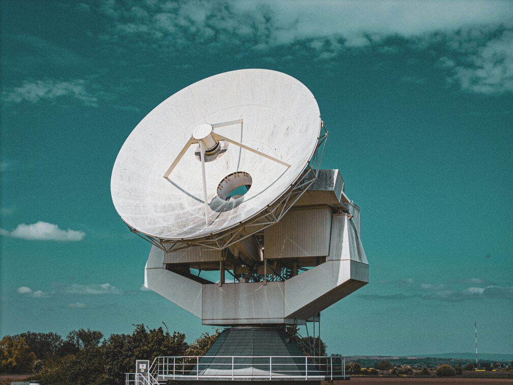 tel